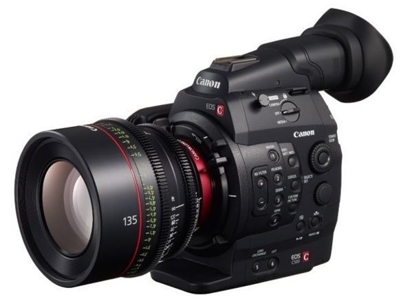 La C500 de chez Canon.